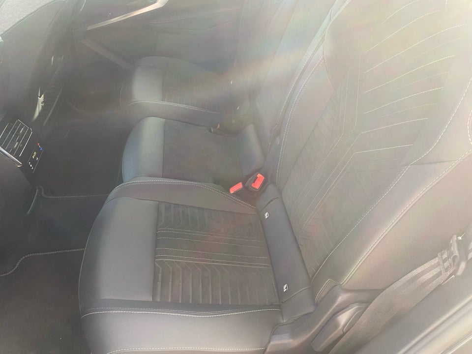 Peugeot e-5008 77 GT Pack 7prs 5d