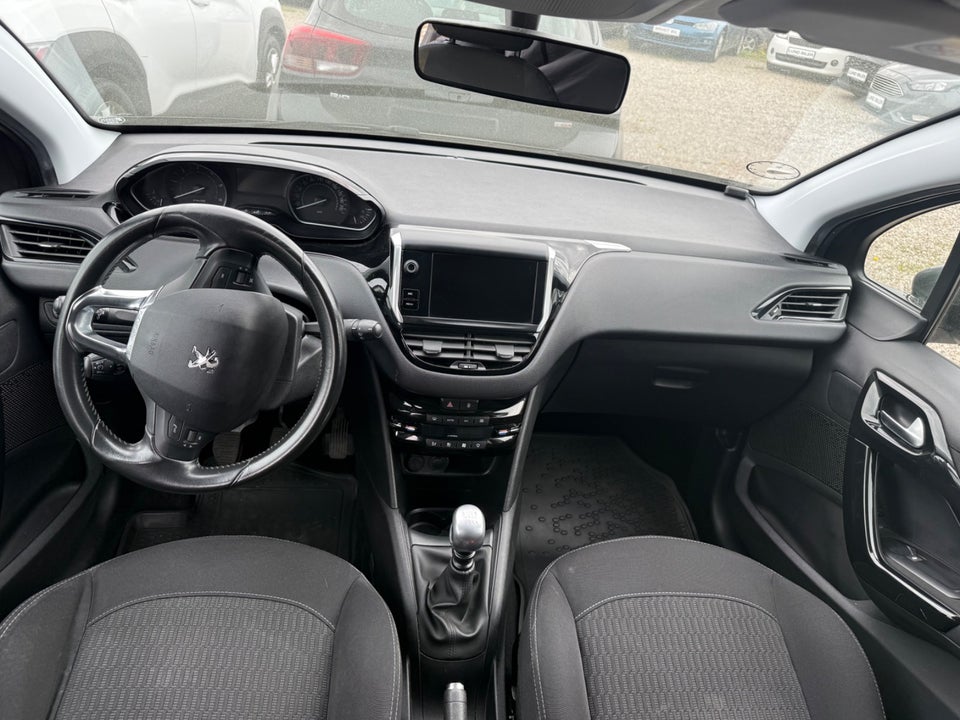 Peugeot 208 1,5 BlueHDi 100 Signature+ 5d