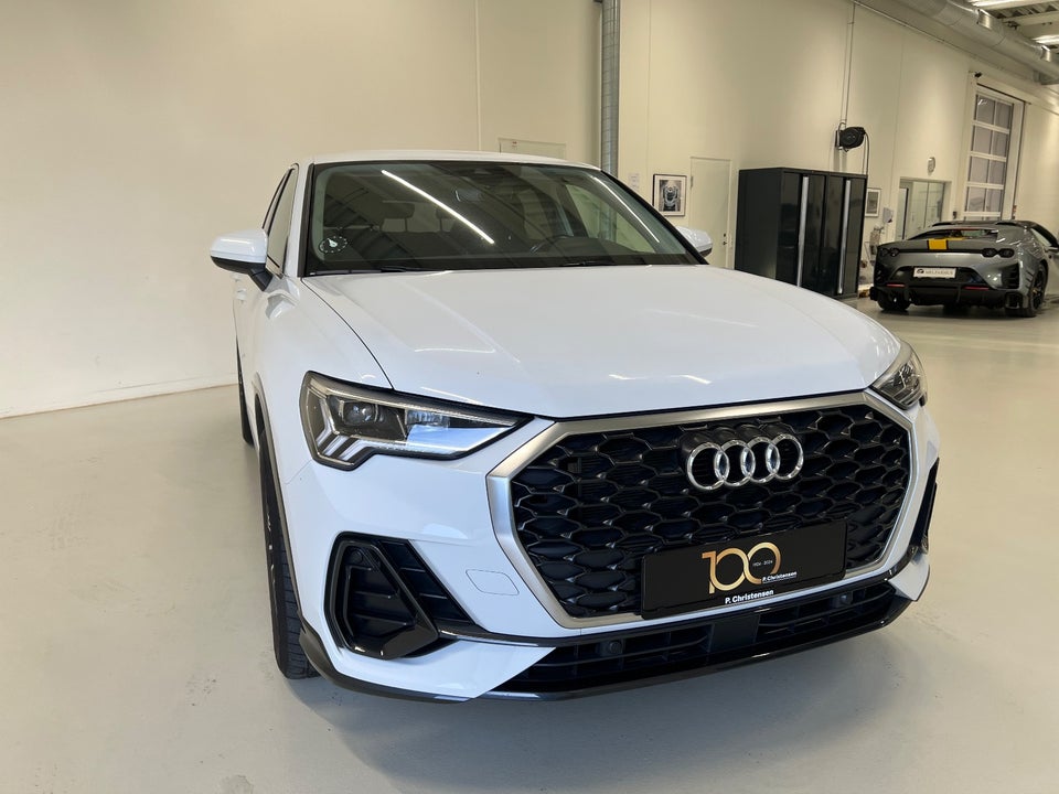 Audi Q3 45 TFSi e Attitude plus Sportback S-tr. 5d