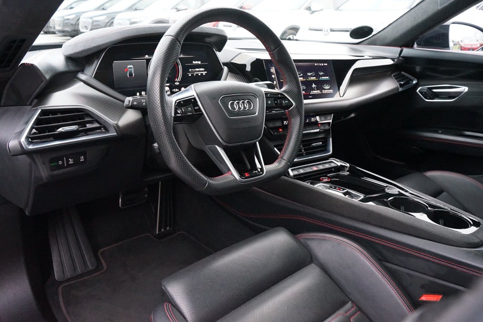 Audi RS e-tron GT quattro 4d