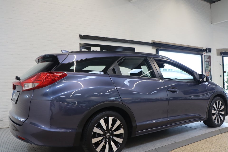 Honda Civic 1,8 i-VTEC Comfort Tourer aut. 5d