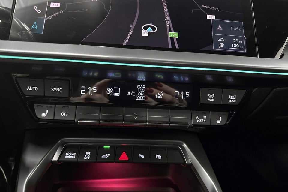 Audi A3 40 TFSi e Sportback S-tr. 5d