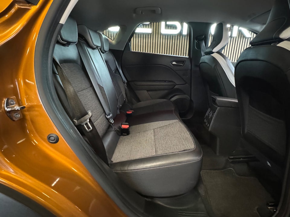 Renault Captur 1,6 E-Tech Intens 5d