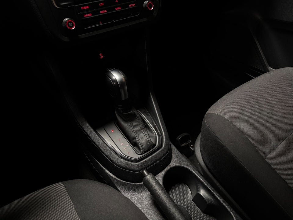 VW Caddy Maxi 2,0 TDi 102 DSG BMT Van 4d