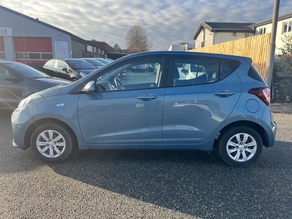 Hyundai i10 1,0 Premium 5d