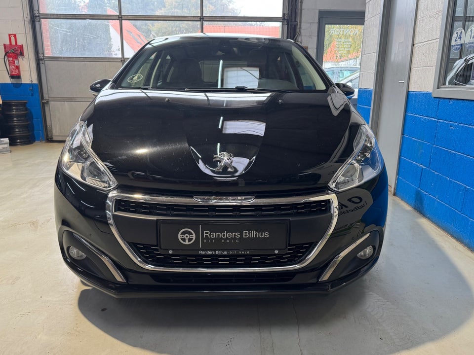 Peugeot 208 1,5 BlueHDi 100 Infinity Sky 5d