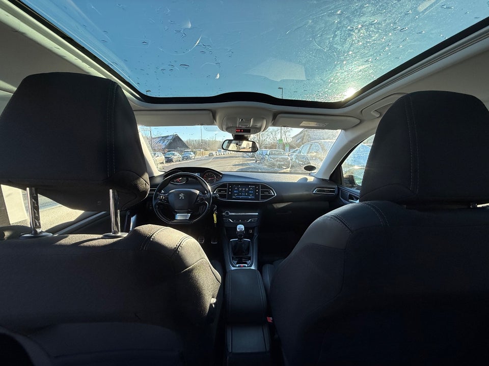 Peugeot 308 1,6 BlueHDi 120 Allure Sky SW 5d