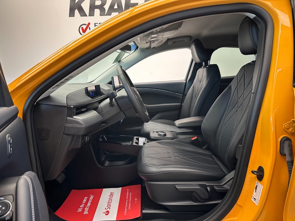 Ford Mustang Mach-E 98 Extended Range 5d