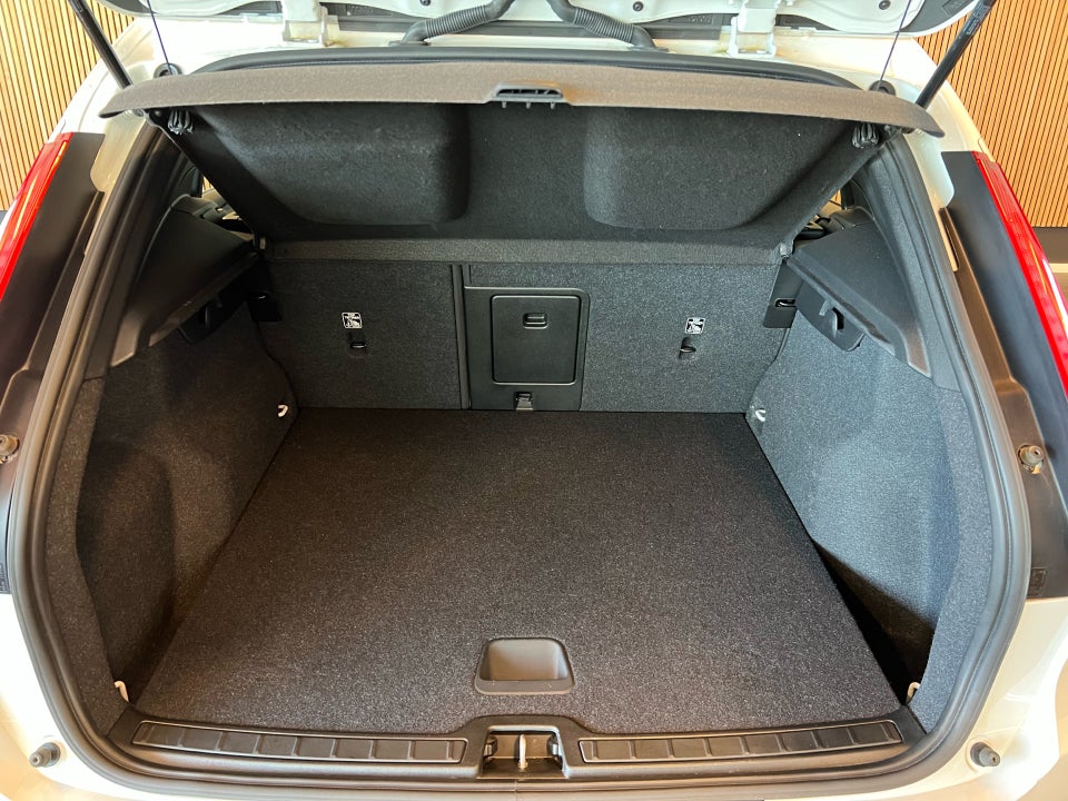 Volvo XC40 2,0 D3 150 Momentum aut. 5d