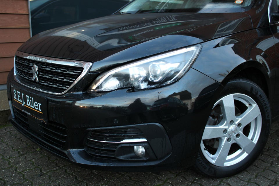 Peugeot 308 1,5 BlueHDi 130 Prestige SW EAT6 5d