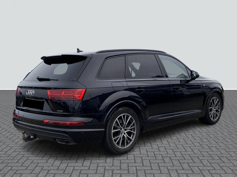 Audi Q7 3,0 TDi 272 S-line quattro Tiptr. Van 5d