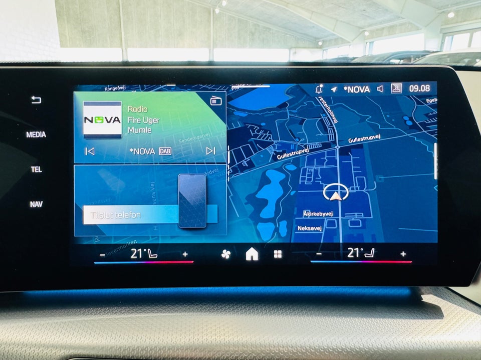 BMW iX1 eDrive20 M-Sport 5d