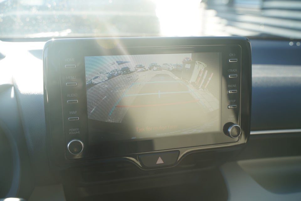 Toyota Yaris 1,5 Hybrid H4 e-CVT 5d