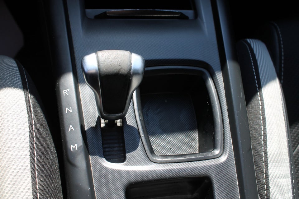 Citroën DS4 1,6 e-HDi 112 Style E6G 5d