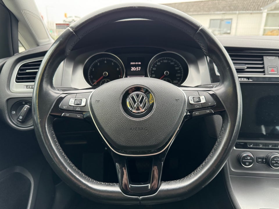 VW Golf VII 1,4 TSi 125 Comfortline DSG BMT 5d