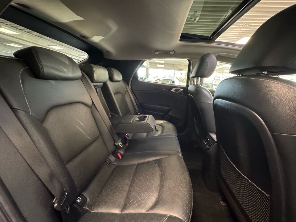 Kia XCeed 1,6 PHEV Upgrade DCT 5d