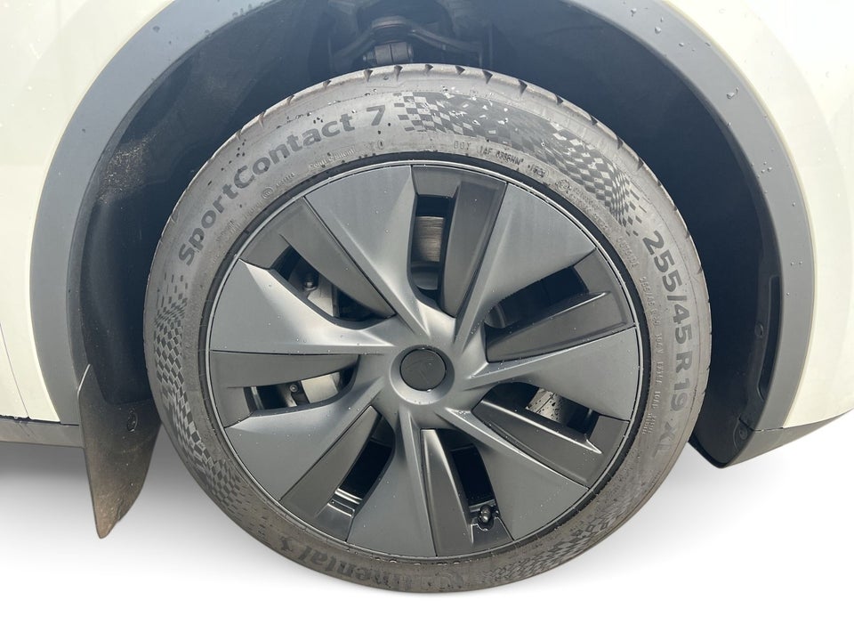 Tesla Model Y Long Range RWD 5d