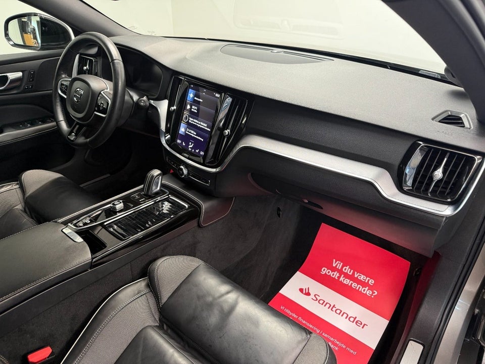 Volvo V60 2,0 T6 ReCharge R-Design aut. AWD 5d