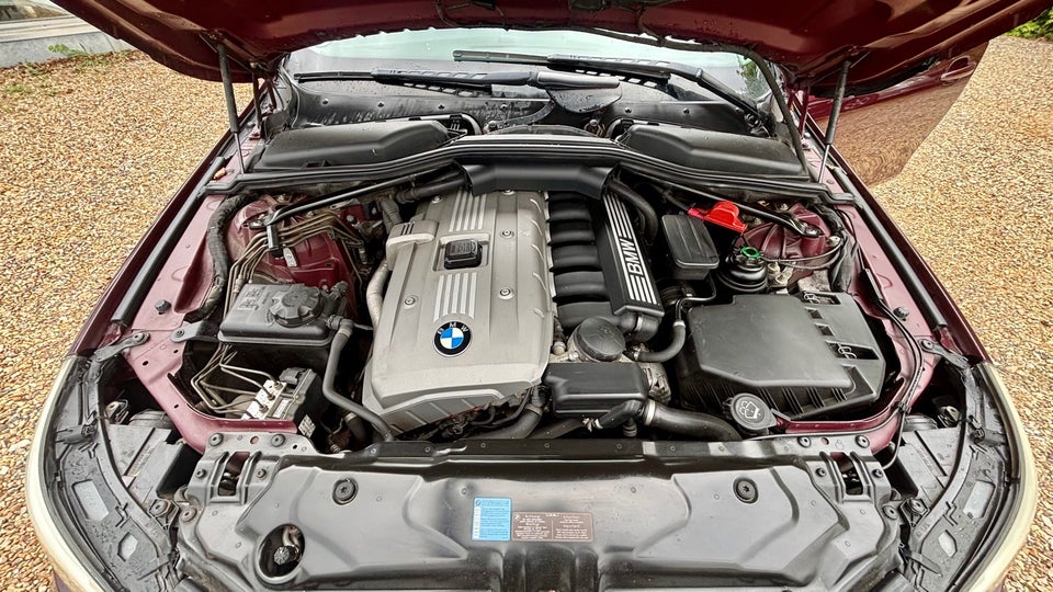 BMW 530i 3,0 Touring aut. 5d