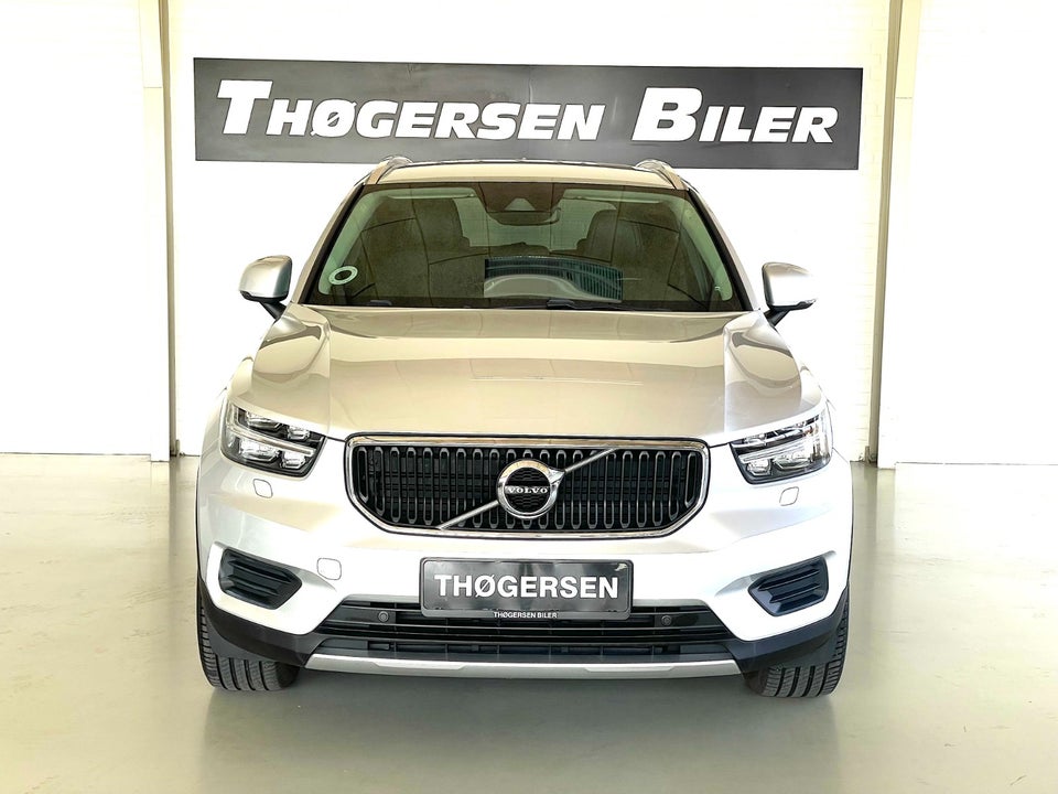 Volvo XC40 2,0 T4 190 Momentum aut. 5d