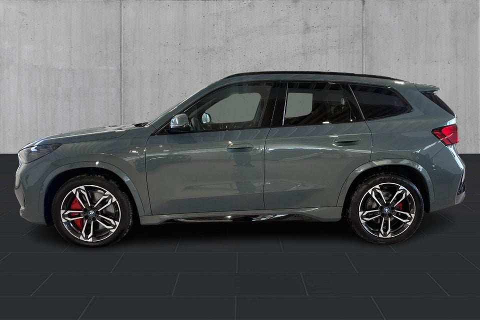 BMW iX1 eDrive20 M-Sport Pro 5d