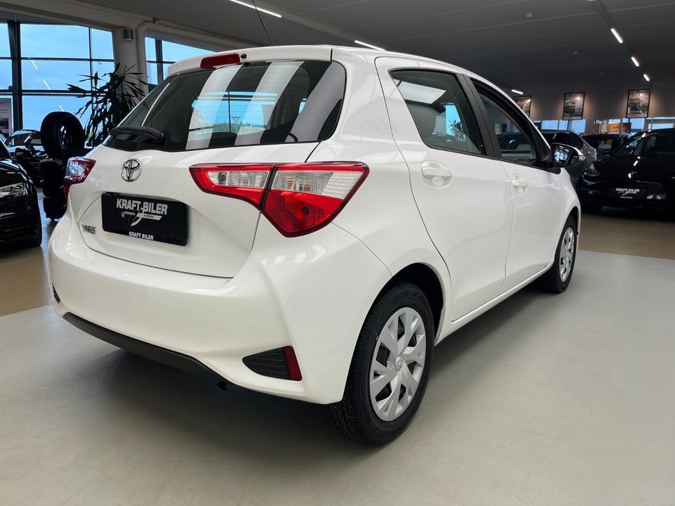 Toyota Yaris 1,0 VVT-i T2 5d