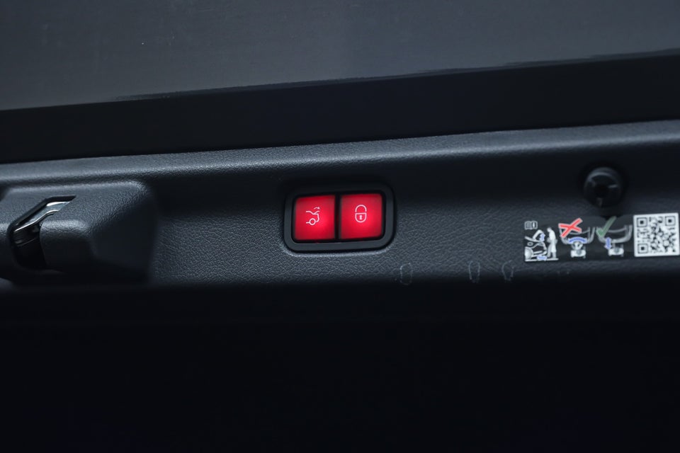 Mercedes EQE350+ AMG Line 4d