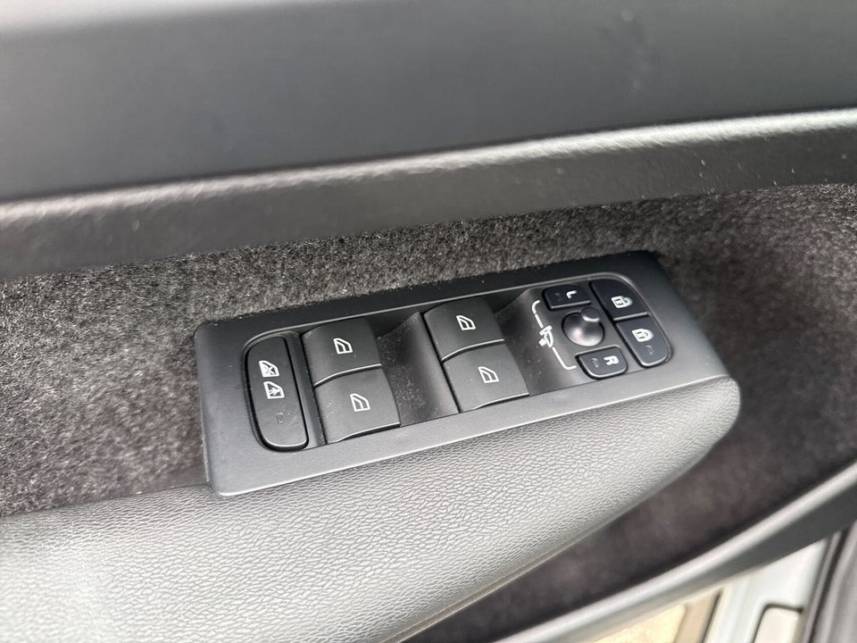 Volvo EC40 Extended Range Core 5d