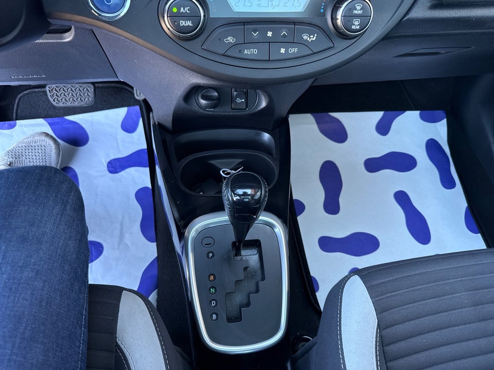 Toyota Yaris 1,5 Hybrid Pure e-CVT 5d