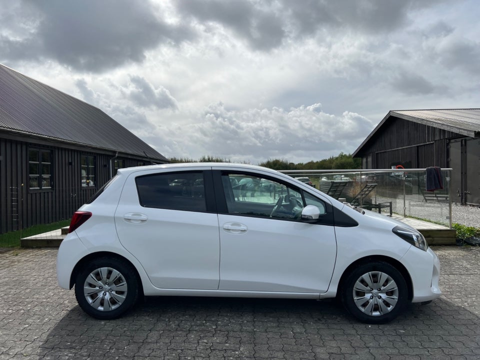 Toyota Yaris 1,0 VVT-i T1 Style 5d