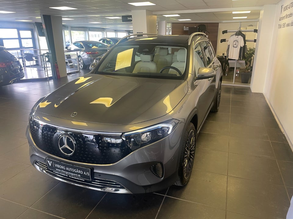 Mercedes EQB250+ Progressive 5d