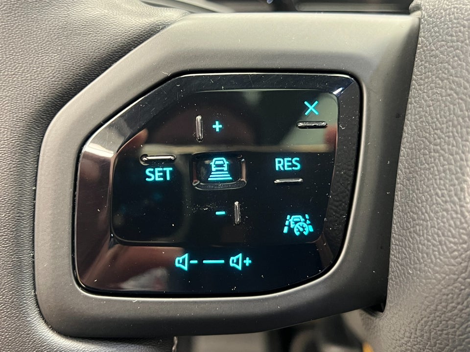 Ford Explorer 77 Premium Extended Range 5d