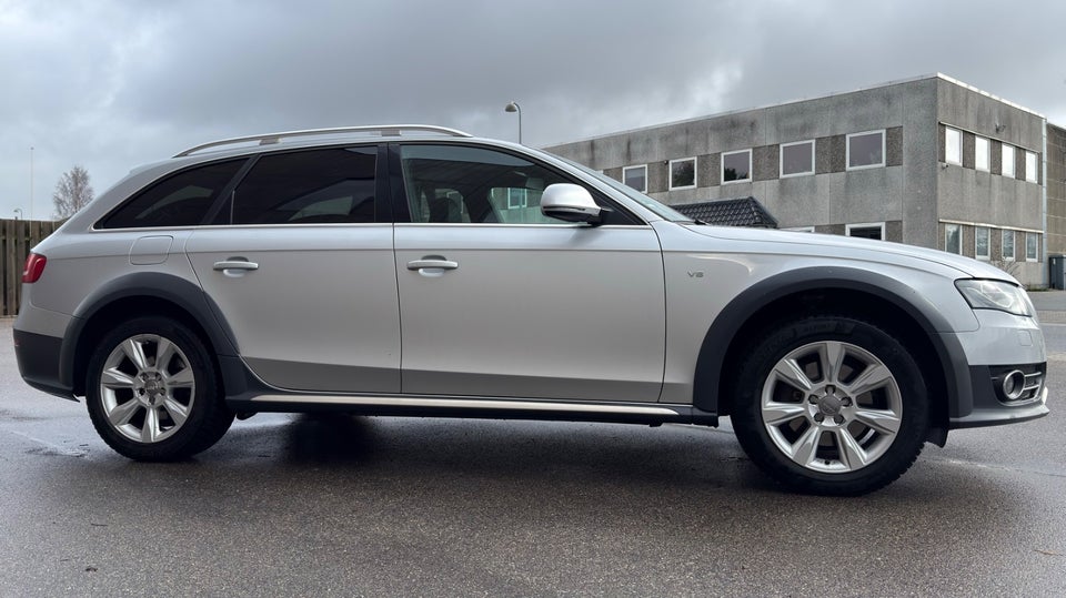 Audi A4 allroad 3,0 TDi 240 quattro S-tr. Van 5d