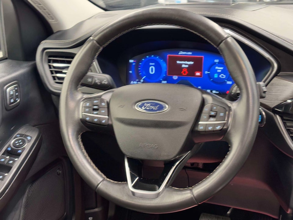 Ford Kuga 2,5 PHEV Vignale CVT 5d