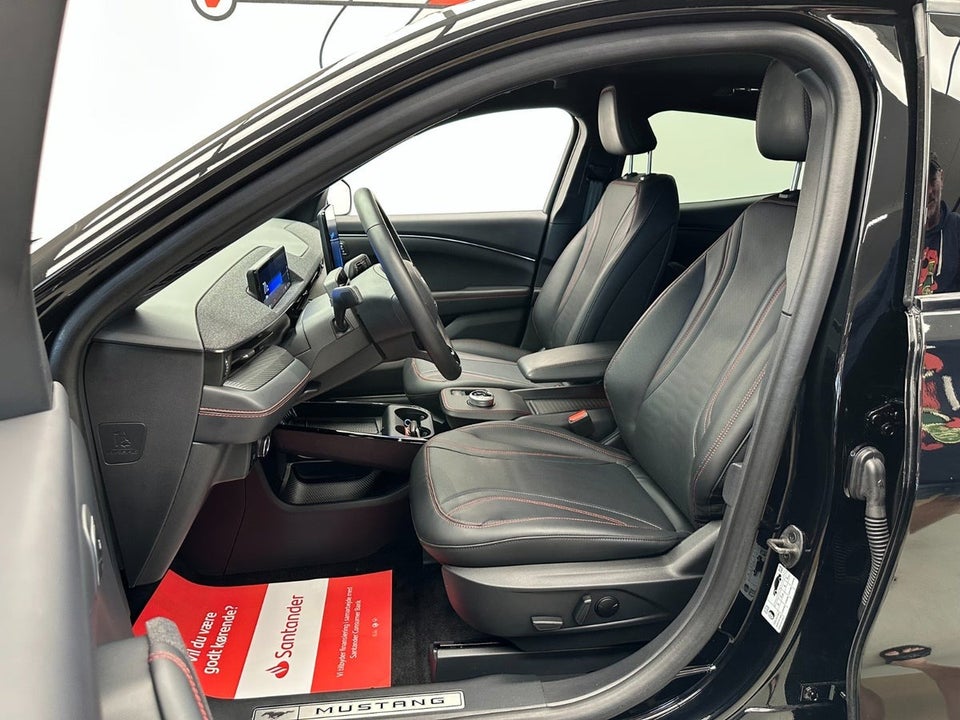 Ford Mustang Mach-E 98 Premium Extended Range 5d