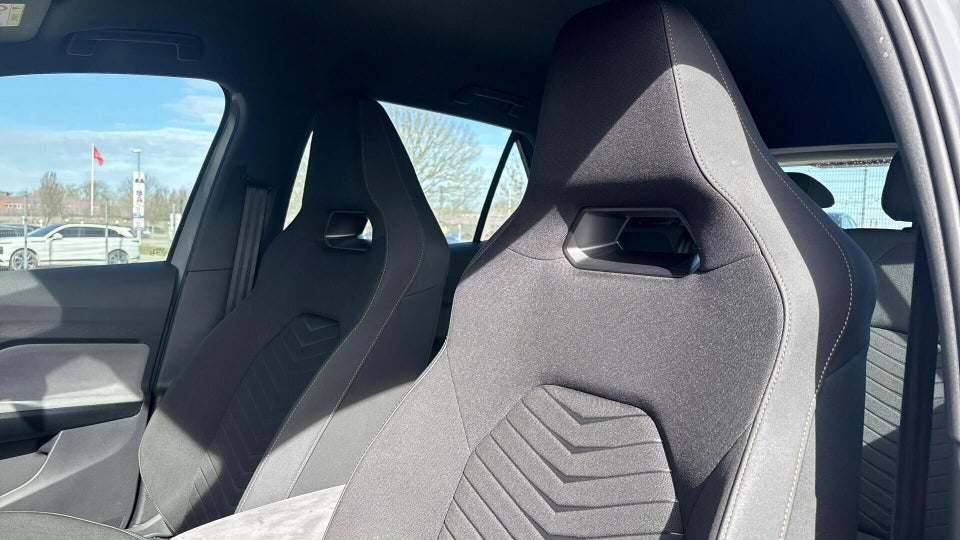 Cupra Born 58 High 5d