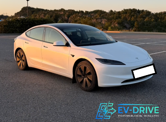 Tesla Model 3 RWD 4d