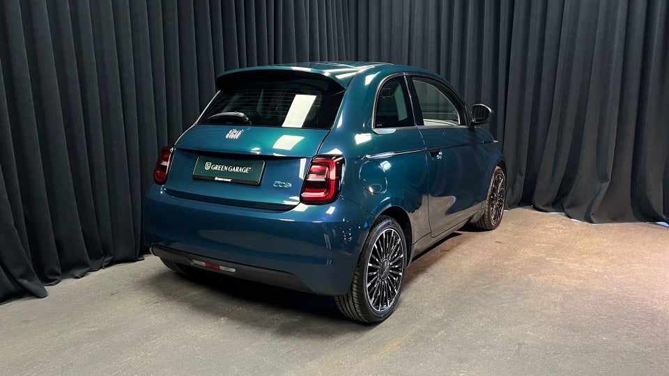 Fiat 500e 42 Icon Sky 3d