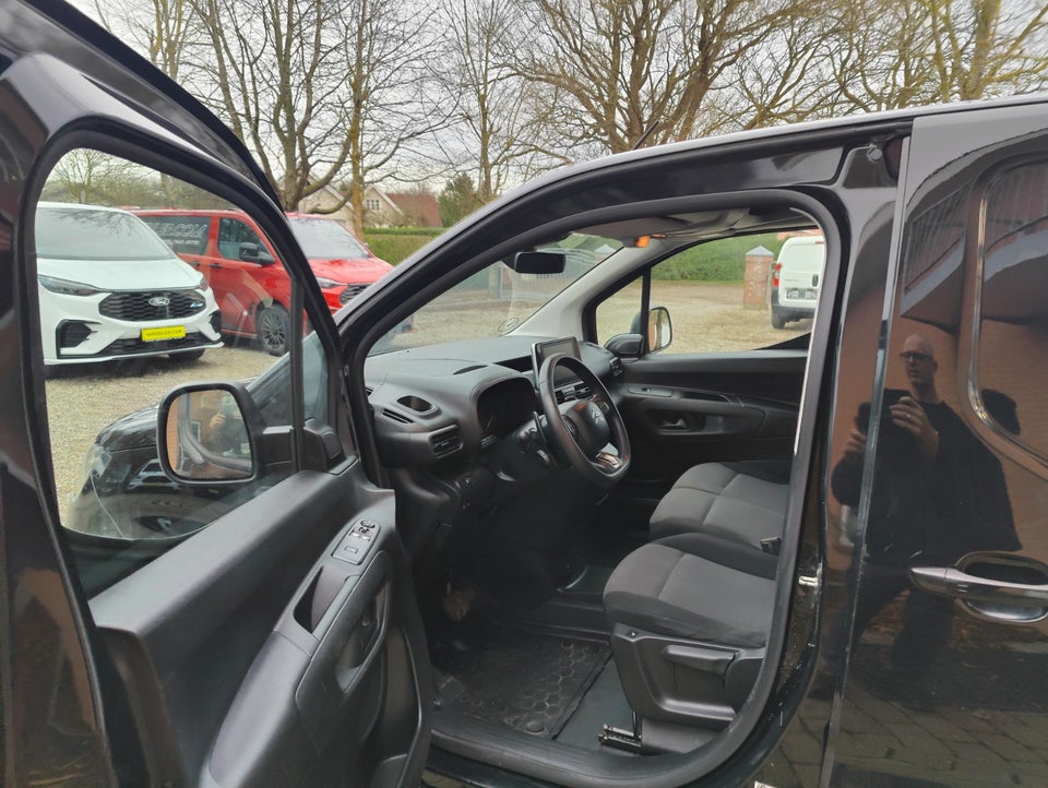 Citroën Berlingo 1,5 BlueHDi 130 L2 ProffLine+ EAT8 Van