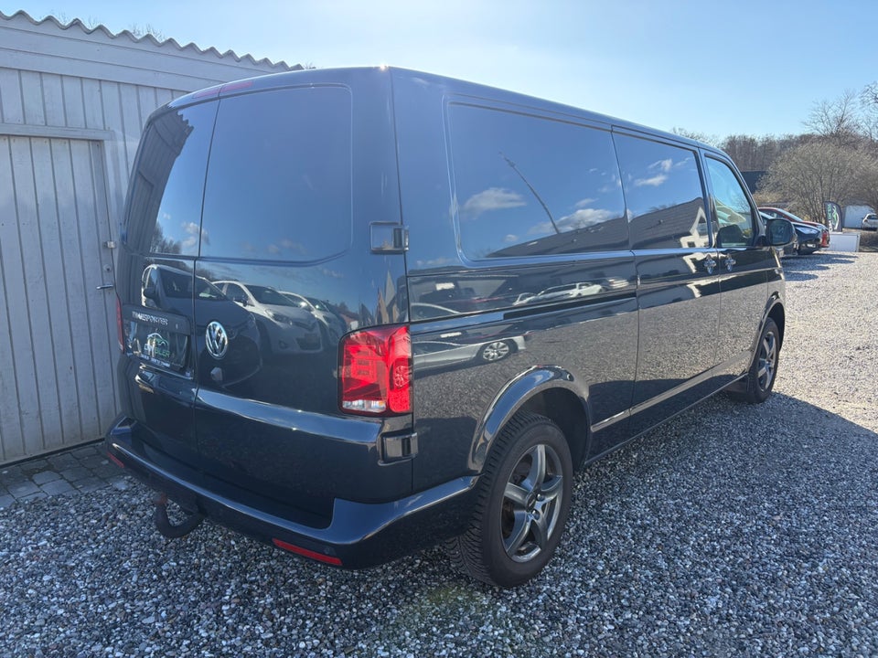 VW Transporter 2,0 TDi 150 Kassevogn DSG lang