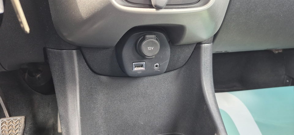Citroën C1 1,0 e-VTi Shine 5d