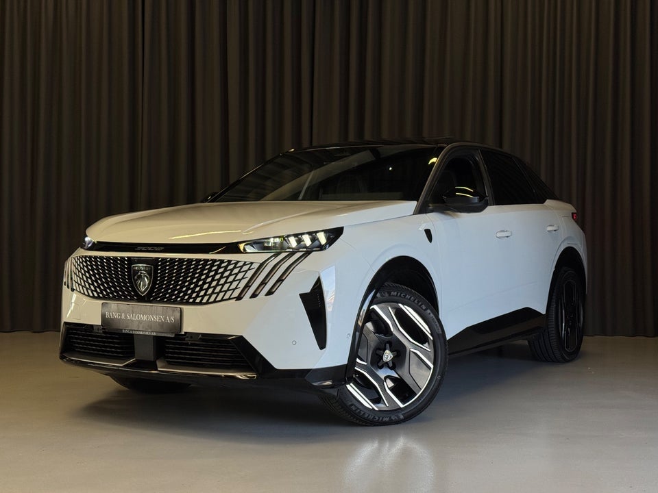 Peugeot e-3008 77 GT 5d