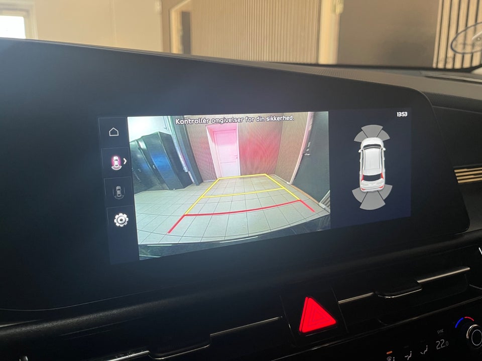 Kia Niro 64 EV Access Plus 5d