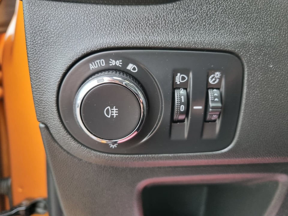 Opel Crossland X 1,2 T 130 Enjoy 5d