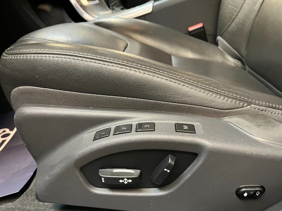 Volvo V60 2,0 D4 190 Summum aut. 5d