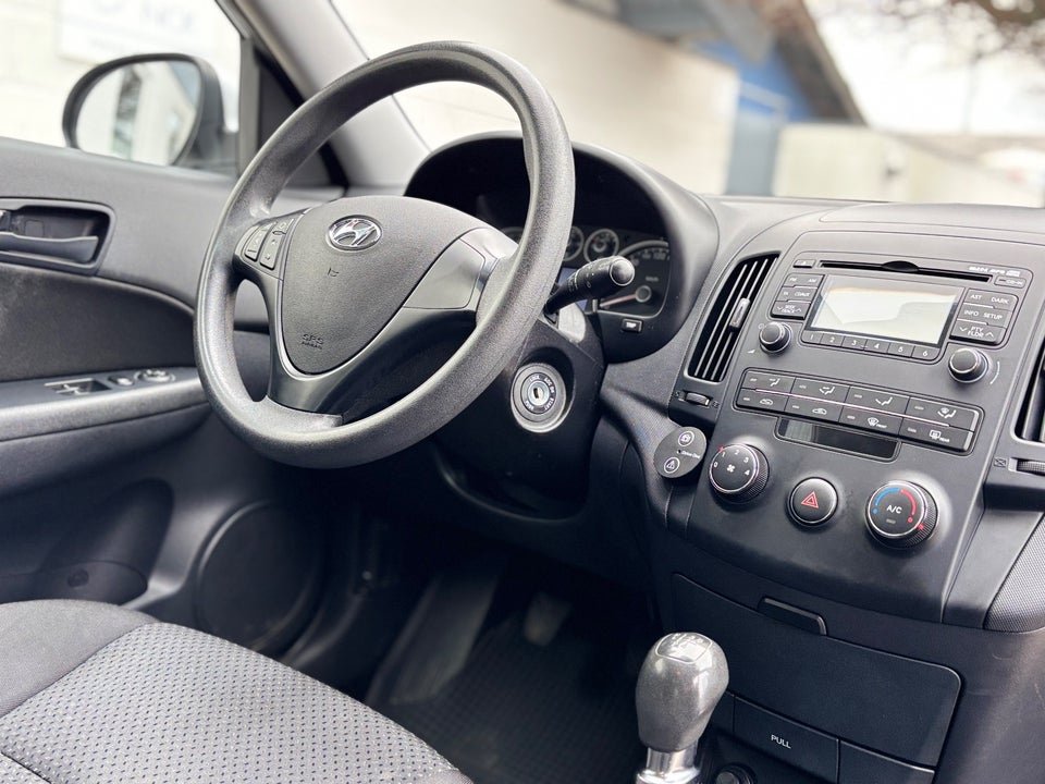 Hyundai i30 1,4 CVVT Comfort 5d