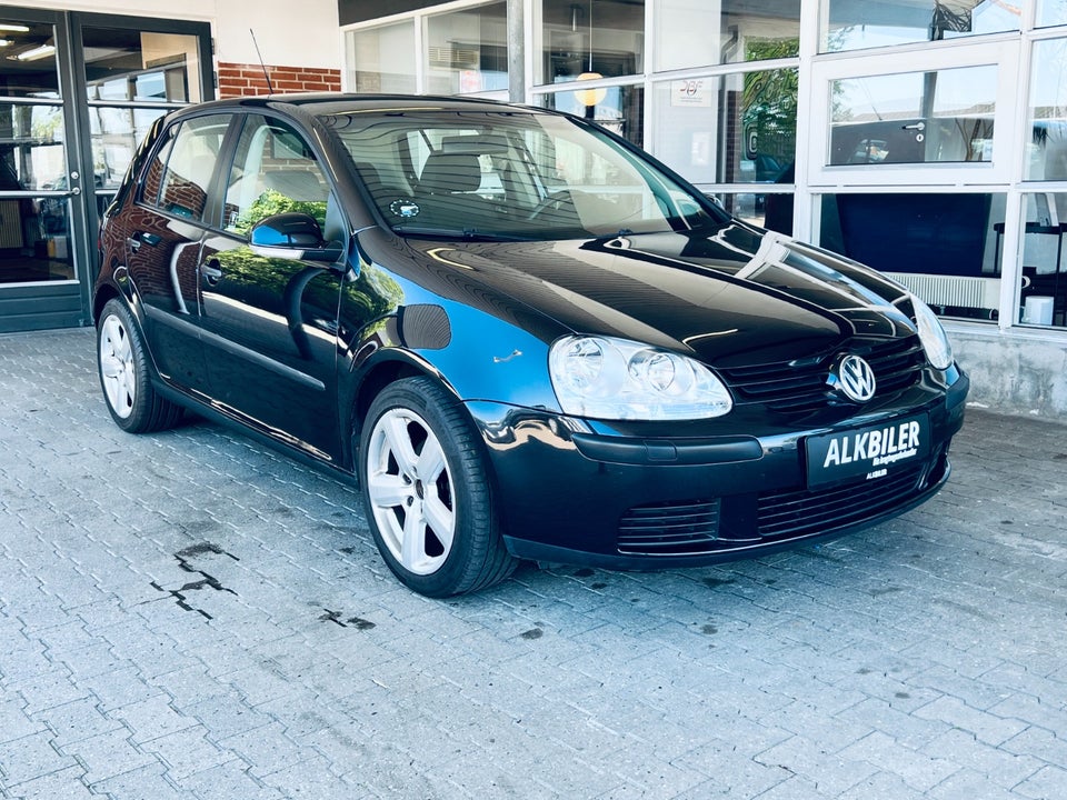 VW Golf V 1,6 Comfortline 5d