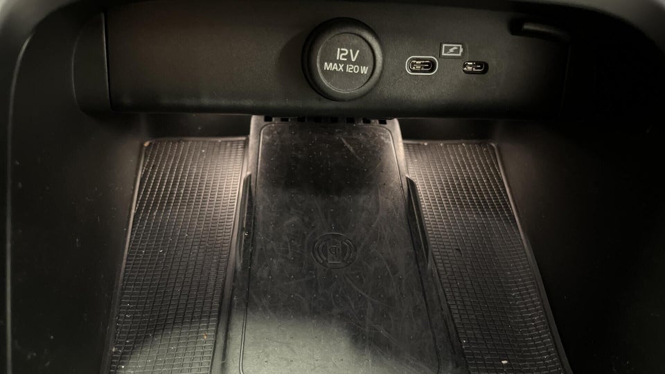 Volvo XC40 P6 ReCharge Plus 5d