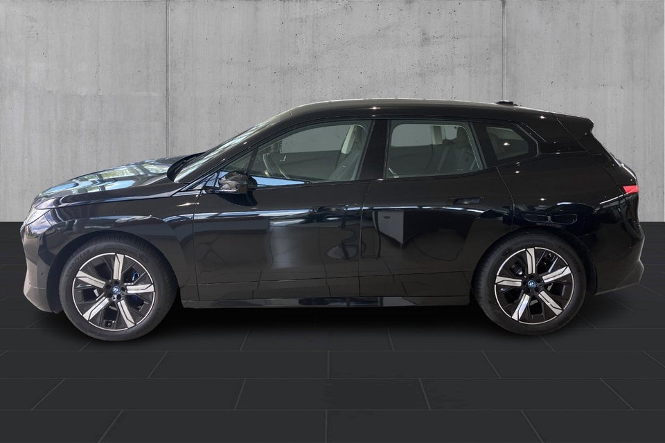 BMW iX xDrive40 Sport 5d