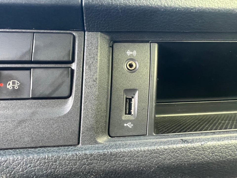 VW Transporter 2,0 TDi 150 Alukasse m/lift 2d